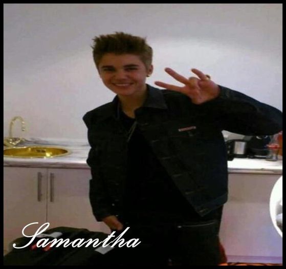 Buna ziua :) *se aseaza*