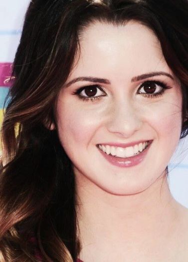 972087_603972246288057_313132440_n - poze cu laura marano