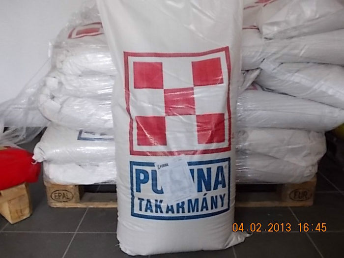 1DF75569 - Furaje Purina