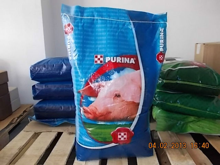 9E685A25 - Furaje Purina