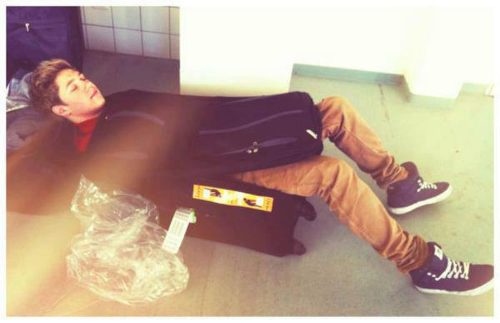 1D - 00 One Direction Sleeping