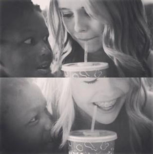 182369_284976974938898_597725317_n - xo_Acacia Clark_xo