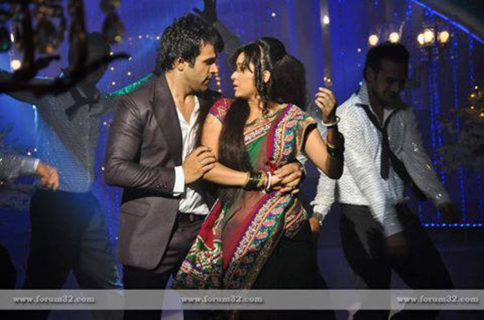 970383_471003826307272_909487073_n - Rithvik Dahajan si Asha Negi poze noii