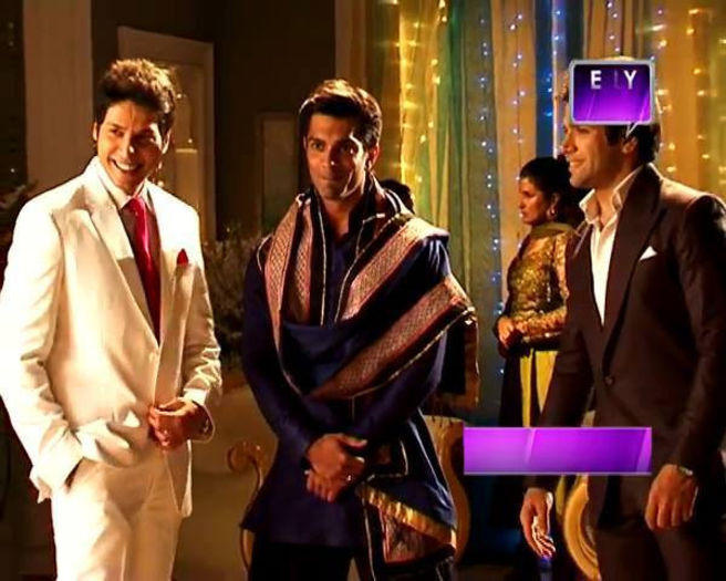 310287_469823106425344_95118494_n - 2-Arjun si Purvi