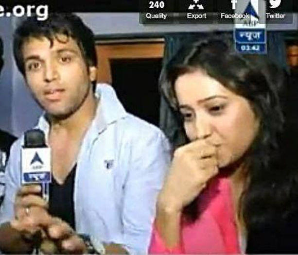960284_371538709632866_505135571_n - 2-Arjun si Purvi