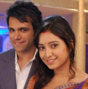 89457538_DUCBYCF - Rithvik Dahajan si Asha Negi poze noii