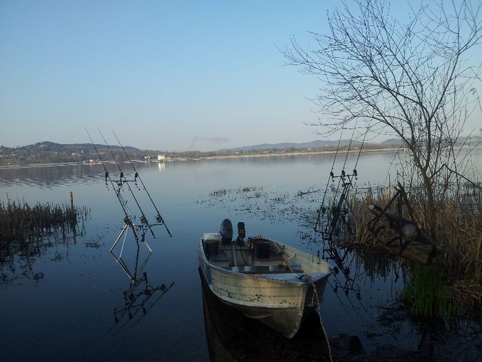 pescuit crap pe lacul varese april 2013 070