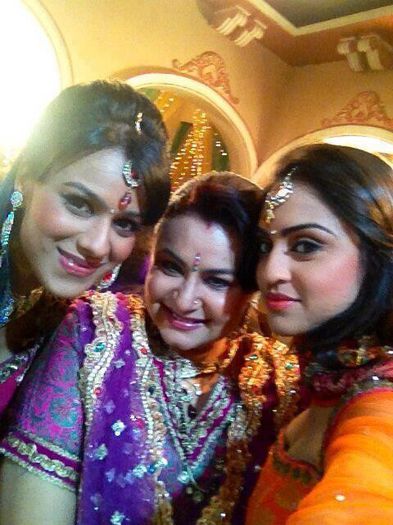 71851_329197960514082_1296108015_n