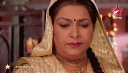 09 - Abha Parmar aka Madhumati Gupta as Buaji