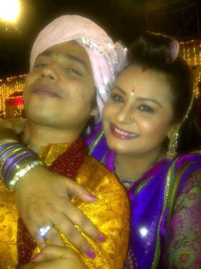 267903_491478297554030_314645914_n - Ek Hazaaron Mein Meri Behna Hain unseen pictures