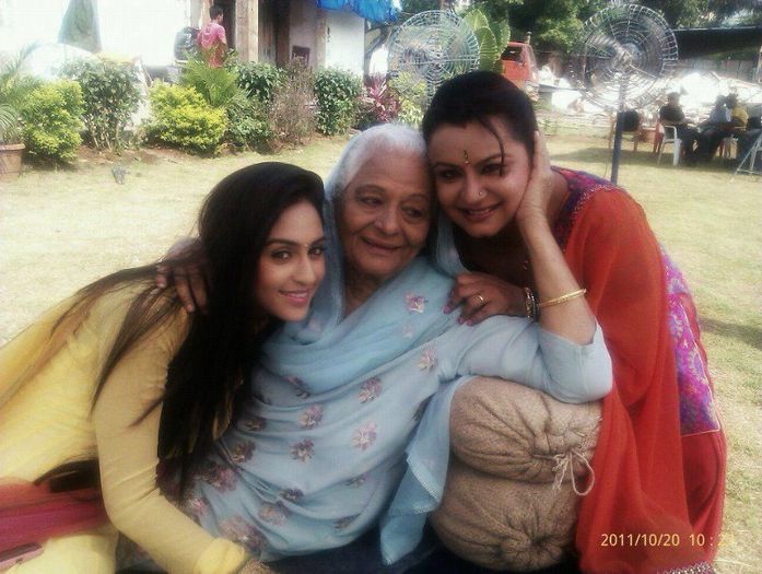 421830_491477830887410_800921034_n - Ek Hazaaron Mein Meri Behna Hain unseen pictures