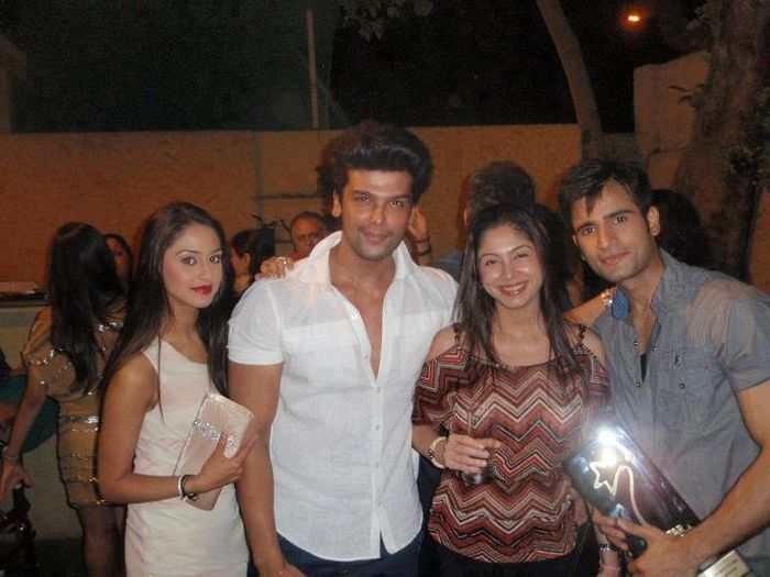 602183_491478730887320_2014533003_n - Ek Hazaaron Mein Meri Behna Hain unseen pictures
