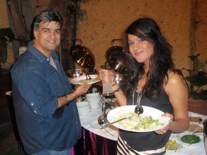 544053_491477587554101_144826007_n - Nia Sharma