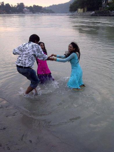 19592_491477690887424_457246118_n