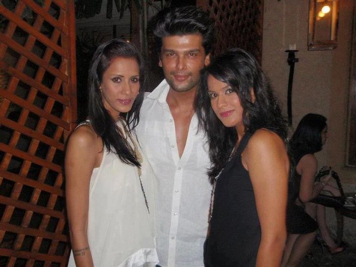 166703_491477510887442_1197486781_n