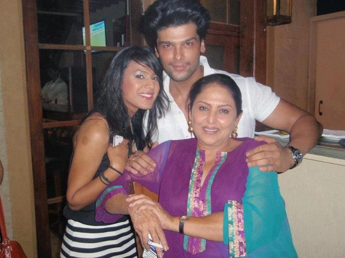 267864_491477460887447_625091957_n