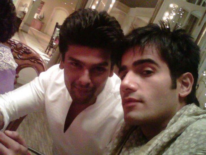 285672_491478440887349_1342329137_n