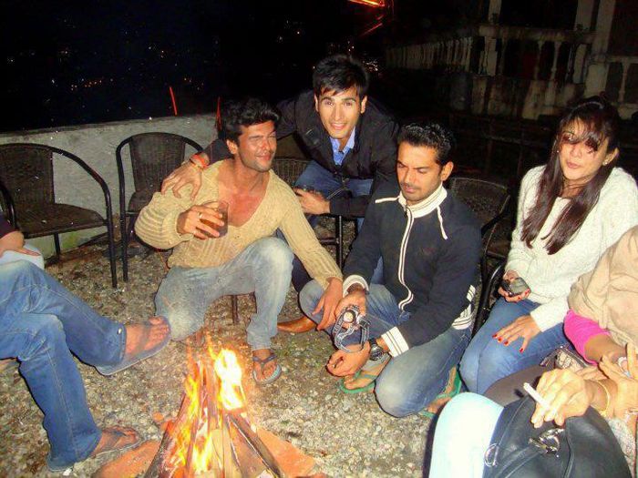 285792_491477370887456_461852151_n