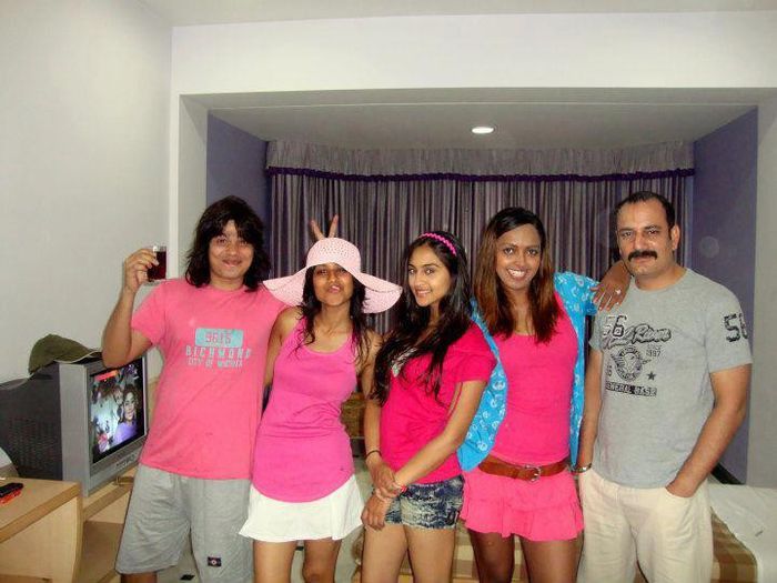 197358_491479487553911_1998942749_n - Nia Sharma