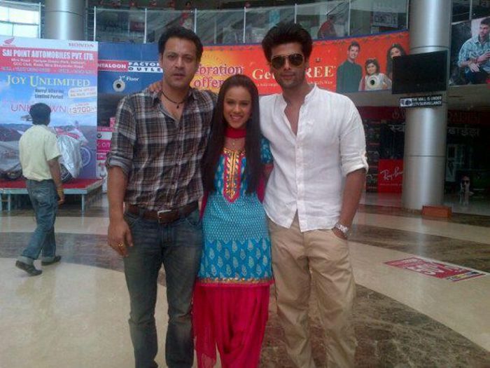 33943_491479794220547_1171735572_n