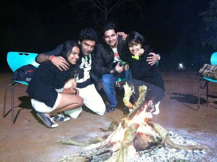 33952_491479907553869_1513210615_n - Nia Sharma