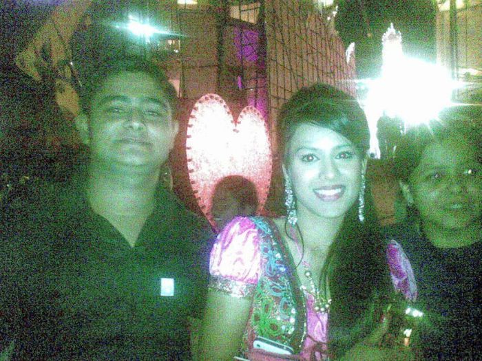 69498_491480444220482_1924041362_n - Nia Sharma