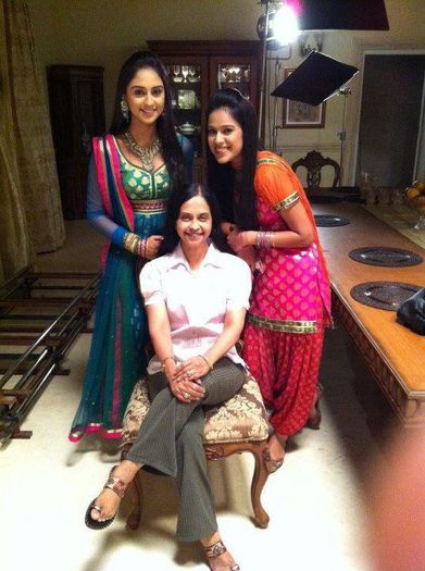 394873_188523074580426_744470782_n - Krystle DSouza