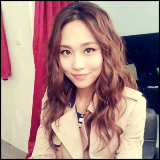 ^_^ ...Suzy mi`a spus sa vin in vizita pe aici.. si cum eram in trecere.. Esti ud? ..sau mi se pare? - l - x - Episodul 48 - x - l