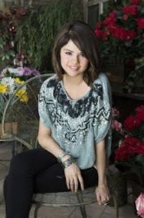 selena-gomez-206126l-poza - Selena Gomez 2013