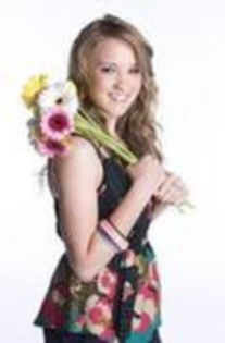 45878840_CYAOOKYAA - cine e fan emily osmet