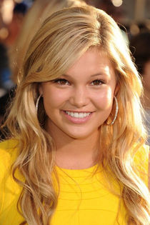 226201_351819054898854_1426968110_n - olivia holt