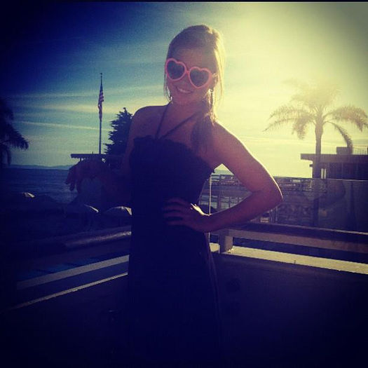 426952_236665006421657_1375750445_n - olivia holt