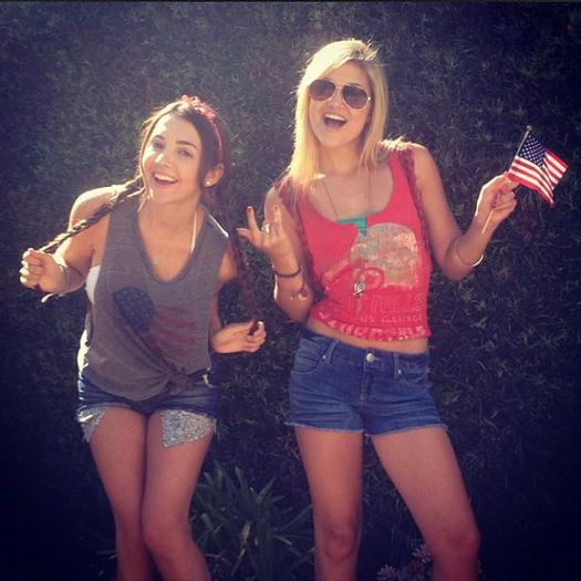 47945_361101847311305_1448892132_n