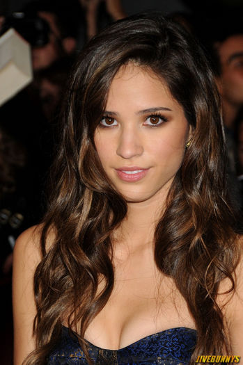 Kelsey-Chow-7600004 - kelsey chow