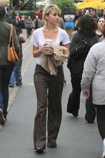 199826_131454083593696_2487239_n - poze cu chelsea  staub