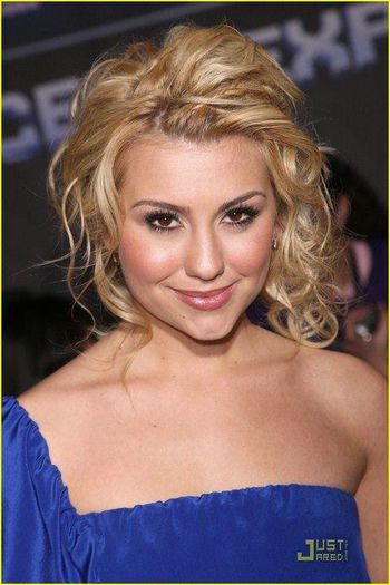 267604_162008200538284_2382981_n - poze cu chelsea  staub