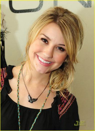 268237_160311524041285_1174563_n - poze cu chelsea  staub