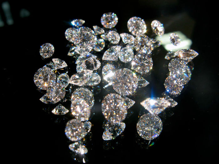 3896_naked_science_diamonds-4_10240768 - Diamante