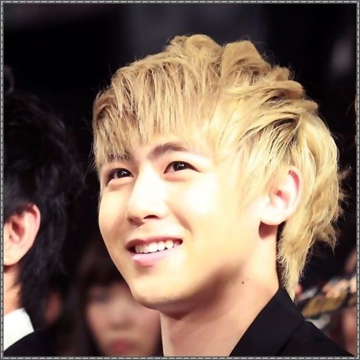 ;. Habar nu am undee e..:) Sa cresti maree..:3 Am plecat si eu..bye :o3.[hug;pleaca] - l - x - Episodul 49 - x - l