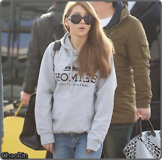 |¢ℓ| .. (intra cu un tort si sampanie) .. Happy birthday Ailee! :o3 .. :)) .. - l - x - Episodul 49 - x - l