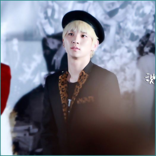 <.> .. Nuu. -_- .. (bea) ..