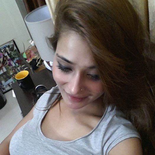 15 - sara khan24