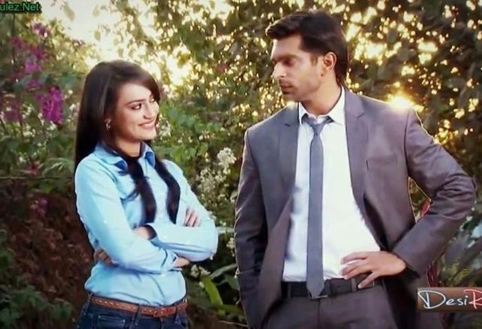 392930_507069712664077_556799910_n - Asad and Zoya