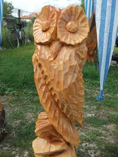 UIMIRE - sculptura cu drujba
