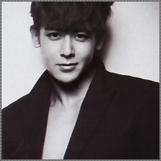 =] Binee.:) Vin imediat..:D..#Merge sus sa se schimbee.