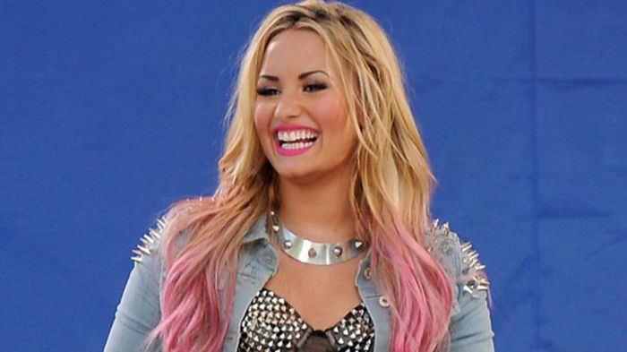 † Demi † - 2__Demi Lovato__2