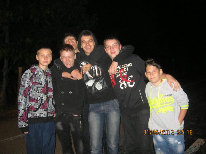 Andrei cu prietenii - 31 mai 2013