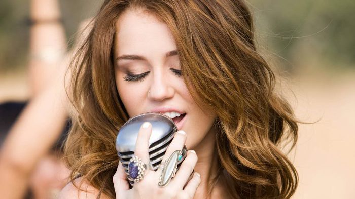 † Miley †