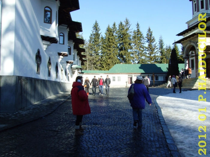 2012-01-POPASUL HAIDUCILOR 043 - 2012 01 Popasul Haiducilor Sinaia