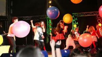 images (9) - Concerte LaLa Band